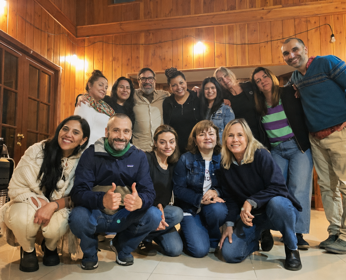 Grupo reunido en un Taller de Constelaciones Familiares en Pucón